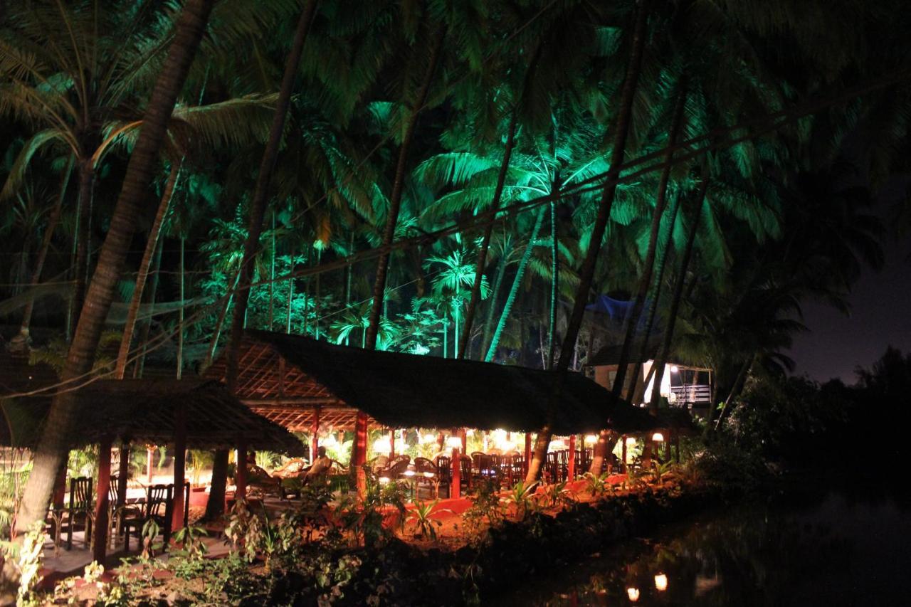 Palm Trees Ayurvedic Heritage Patnem Beach Exteriör bild